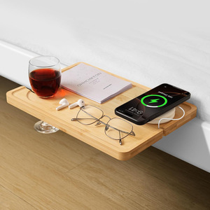 Plateau de chevet en bambou avec chargeur sans fil pour téléphone et support à lunettes - Product Image 1