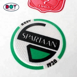 Étiquettes <span class=keywords><strong>de</strong></span> vêtements en <span class=keywords><strong>flocage</strong></span> doux à repasser, vente en gros, conception personnalisée, <span class=keywords><strong>logo</strong></span> <span class=keywords><strong>de</strong></span> club <span class=keywords><strong>de</strong></span> football, <span class=keywords><strong>flocage</strong></span>, transfert thermique en vinyle, patchs pour chapeaux - Product Image 4