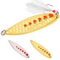 Leurre de pêche en métal à paillettes effet écaille de poisson, avec un seul hameçon et un hameçon triple à rainures de sang et plumes, pour appât vivant