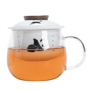 Tasse en verre avec filtre à thé Panda, peinte à la main, pour le bureau et le thé de l'après-midi - Product Image 3