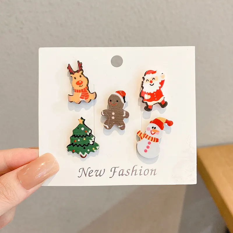 Xiaoxinuo Manufacturer Merry Christmas Soft Enamel Lapel Pin Large Stock