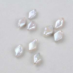 Perles <span class=keywords><strong>en</strong></span> forme de losange <span class=keywords><strong>en</strong></span> <span class=keywords><strong>gros</strong></span> à bas prix, perles baroques d'eau douce de 8 à 11 mm, perles <span class=keywords><strong>en</strong></span> vrac <span class=keywords><strong>pour</strong></span> la fabrication de bijoux - Product Image 1