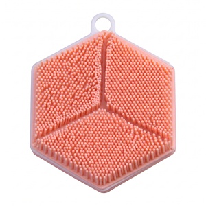 Brosse nettoyante faciale hexagonale en silicone à poils doux et délicats, pour massage corporel bébé et peaux sensibles - Product Image 1