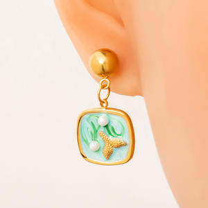 Pendientes Colgantes de Aleación de Zinc con Baño de Oro de 18K, Diseño Degradado Temática Oceánica, Postes de Acero Inoxidable, Joyería de Moda - Product Image 4