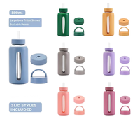 Bouteille d'eau en verre de 800 ml avec manchon en silicone, marqueur de temps, rappel d'hydratation, deux couvercles, anti-fuite, grande capacité, portable, logo personnalisé