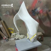 Sculpture lumineuse imprimée en 3D, art abstrait illuminé pour la décoration de place en soirée, art standard imprimé en 3D