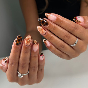 Faux Ongles Longs Amande Style Européen Léopard à Presser, Fleurs 3D Cerise en Gel, Automne Hiver, Vente en Gros - Product Image 1