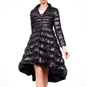 Veste longue d'hiver respirante Boying à col long et taille cintrée, grande veste ample et élégante à ourlet évasé pour femmes ODM / OEM - Product Image 2