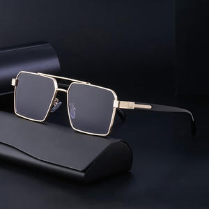 Lunettes de soleil rétro européennes et américaines en métal à double pont pour hommes, protection UV400, monture carrée, verres PC, monture noire, pour la conduite et la protection solaire - Product Image 4