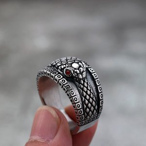 Anillo de Acero Inoxidable yunnique con Patrón de Serpiente, Diseño Animal Moderno, Estilo Hip Hop, Joyería para Regalo - Product Image 1