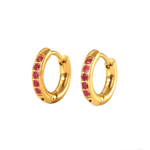 Pendientes de tuerca de acero inoxidable chapados en oro de 18 quilates geométricos de moda 2024 Aniversario de mujer de circón hipoalergénico impermeable - Product Image 5