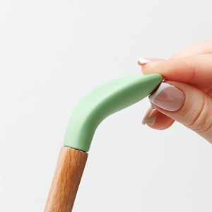 Juego de Cucharas de Silicona de Grado Alimenticio Libres de BPA con Mango de Madera, Utensilios para Aprender a Comer, Vajilla Infantil, ODM OEM - Product Image 5