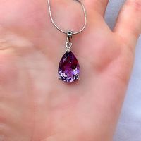 Pendentif Solitaire Goutte d'Eau en Améthyste Véritable Plaqué Or sur Argent, Pierre de Naissance de Février, Bijou Élégant Fait Main, Cadeau pour Femme