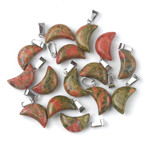 2cm venta al por mayor astilla Luna piedra Natural cristal amatista colgante cuarzo colgantes encanto para collar fabricación de joyas - Product Image 2