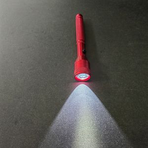 Linterna LED con batería AA, aleación de aluminio, alta potencia, para senderismo, camping, uso diario - Product Image 3