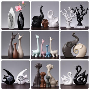 زخارف غزال سيراميك الشمال منزلية إبداعية لتسخين التلفزيون وخزانات النبيذ للهدايا المنزلية بالجملة - Product Image 4