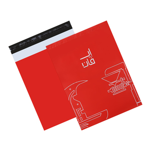 Sac d'expédition en plastique rouge personnalisé avec logo imprimé, épais et résistant, pour vêtements, avec bande de scellage solide - Product Image 2