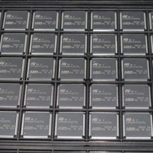 Puce émetteur-récepteur STM32H743ZIT6, boîtier VQFN-24 32 bits, nouveau fabricant MSX d'origine - Product Image 1