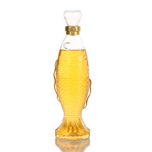 Ru Star vente en gros de haute qualité 500ml bouteille de boisson en verre en forme de poisson bouteille de jus de <span class=keywords><strong>vin</strong></span> en verre avec <span class=keywords><strong>bouchon</strong></span> en verre - Product Image 2