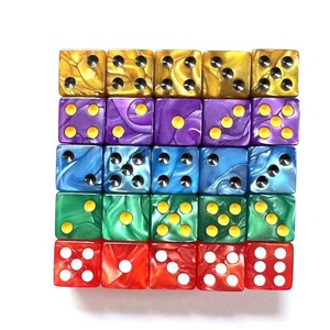 מפעל מותאם אישית קוביות תבנית פנינה אקרילית 16mm18 מ "מ שש בש אביזרים לקוביות שחמט חתיכות שחמט - Product Image 1