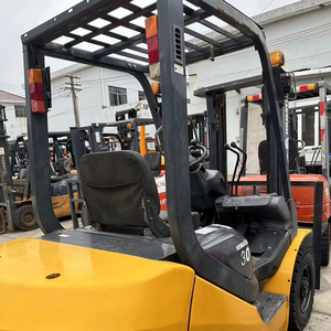 En stock, chariot élévateur Komatsu FD30 d'occasion, entièrement révisé, prêt à être expédié sur site immédiatement - Product Image 1