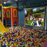Jeux d'Enfants Interactifs pour Aire de Jeux Intérieure Mur de Projection Interactif Jeux de Lancer de Balle