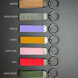 Vente en gros de porte-clés en cuir véritable PU personnalisés Mini Bible Sainte Bible Verset Cadeaux d'église - Product Image 2