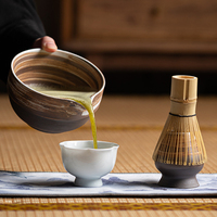 Bol à matcha rustique japonais en terre cuite avec bec verseur, fouet en céramique pour cérémonie du thé japonaise, cuillère à matcha, ensemble d'outils à matcha