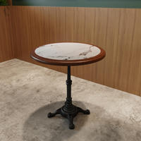 Fauteuils en rotin de haute qualité OEM ODM, canapé de restauration, mobilier de salle à manger commerciale, ensemble table et chaises de restaurant