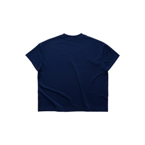 Camiseta Jolie Rabbit de Corte Cuadrado con Diseño Único de Corazón de Peluche y Gráfico de Conejo Esponjoso - Product Image 2