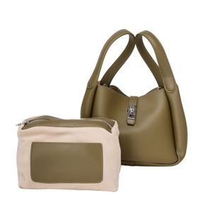 Sac seau en cuir véritable de haute qualité, impression professionnelle par broderie et letterpress, logo personnalisé, utilisation promotionnelle, sac bandoulière pour femme - Product Image 3
