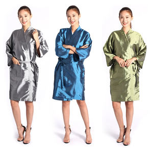 Kimono de salón de belleza con Logo personalizado, Kimono antiestático repelente al agua - Product Image 3