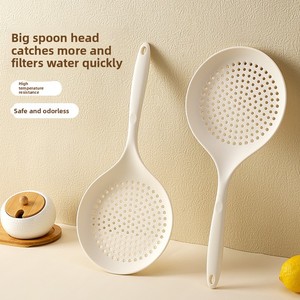 Muỗng lọc silicon chịu nhiệt, lỗ lớn, không dính, chất liệu thực phẩm, dụng cụ nhà bếp thiết kế Bắc Âu, tay cầm mềm, lõi bền - Product Image 1