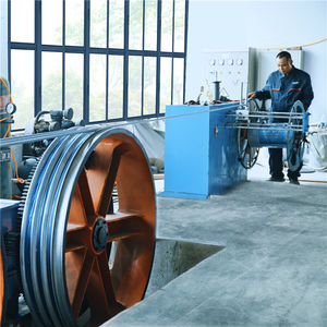 جسر حبال ونفق للأطفال والكبار في ملاعب التسلق التجارية مع هرم تسلق وشبكات ملتوية من الأسلاك الفولاذية - Product Image 5