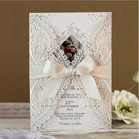Invitations de mariage et d'affaires de luxe découpées au laser avec ruban, cartes-cadeaux élégantes en papier avec sceau d'enveloppe style croix
