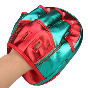 Ensembles de boxe en cuir véritable personnalisés en gros : Cibles de frappe incurvées, protège-mains de frappe, équipement d'entraînement durable pour arts martiaux et salle de sport - Product Image 6