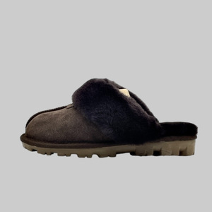 Custom Logo OEM Factory Direct Sale Women's Fur Lining <strong>Clogs</strong> - Thick Warm Fur <strong>Lined</strong> Winter Mules with Non-slip Sole - Product Image 3