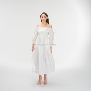 Robe de plage longue et fluide pour femme, style OEM de luxe, modeste, à épaules dénudées et taille volantée - Product Image 1
