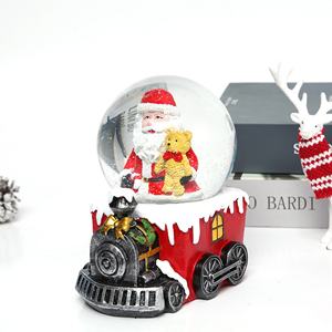 Vente flash, nouvelles boules à neige de Noël créatives personnalisées, boule à neige en polyrésine pour décoration de Noël, cadeau - Product Image 6