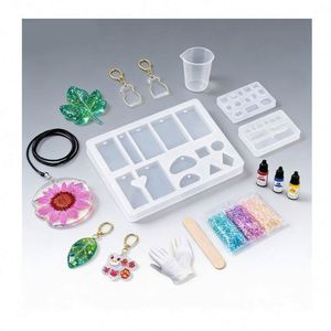 Kit de fabrication de bijoux en résine de style boutique, résine transparente dure à durcissement UV, moules en silicone, fournitures pour modèles et porte-clés artistiques - Product Image 6