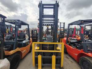 Montacargas Usado Komatsu FD30-17 de 3 Toneladas, Diésel, para Terreno Accidentado, Longitud de Horquilla 1070 mm, Ancho de Horquilla 150 mm, en Stock - Product Image 3