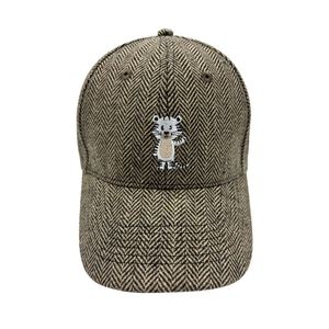 หมวกเบสบอลปักโลโก้แบบกำหนดเอง ผ้าทวิลลายก้างปลา สำหรับผู้ชายและผู้หญิง - Product Image 1