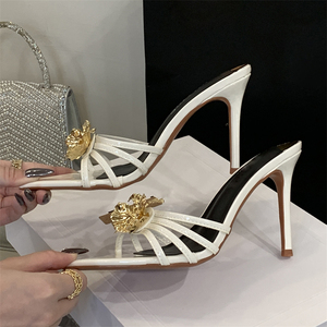 รองเท้าส้นสูงแบบเปิดหัวทรงเหลี่ยม XSD Summer Gold Stiletto ดีไซน์เซ็กซี่ สวยสง่า เหมาะสำหรับงานปาร์ตี้ มีไซส์ใหญ่ 35-40 - Product Image 3