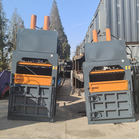 Presse à balles hydraulique verticale pour le recyclage des bouteilles en plastique PET, compression et emballage en balles dans les usines de recyclage