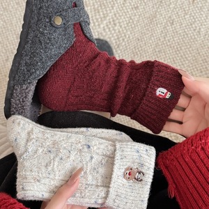 Chaussettes <span class=keywords><strong>de</strong></span> Noël en laine pour l'automne et l'hiver, chaussettes en laine <span class=keywords><strong>à</strong></span> pois brodées en polaire pour femmes, chaussettes mi-mollet épaisses et chaudes en relief - Product Image 2