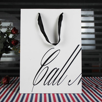 Großhandel Bedruckte Luxus-Papiertüten mit Eigenem Logo, Geschenk- und Einkaufstaschen aus Karton mit Bandgriff