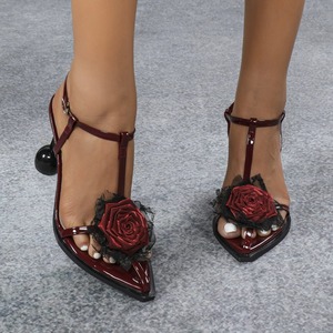 Sandales pour femmes, sandales à bout pointu avec fleurs en dentelle 3D, talon irrégulier - Style soirée, chaussures à talons hauts bordeaux - Product Image 2