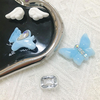 Accessoires de chaussures en gros : Breloques DIY pour sabots, boucles amovibles pour chaussures de jardin, motifs Pégase de dessin animé, perle, papillon, pour pantoufles