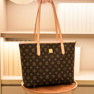 Sac fourre-tout portable antivol en PU de grande capacité et tendance. Sac à main de créateur à motifs géométriques pour l'été et l'automne - Product Image 3