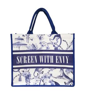 Sac fourre-tout personnalisé pour femme, grand sac de plage à bandoulière tendance avec motif couleur intégrale - Product Image 1